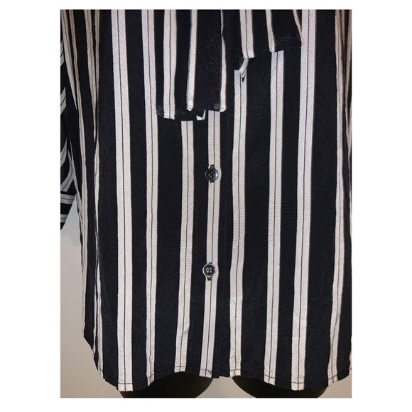 Alice and Olivia Black & White Silk Striped Blouse - Picture 8 of 15